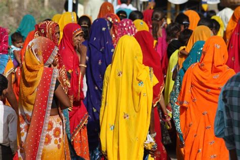 fotos de mujeres de la india|420.900+ Mujeres En La India Fotografías de stock, fotos e。